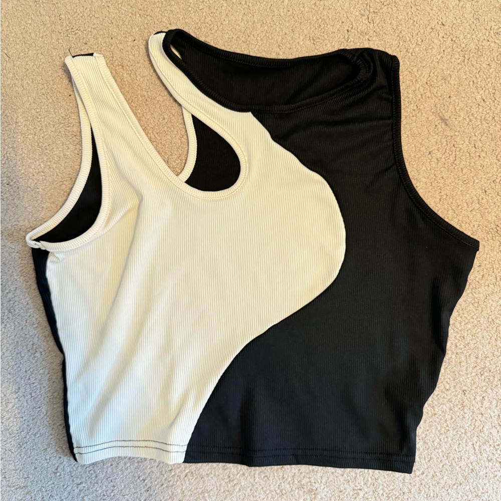 Cropped black and white tank top